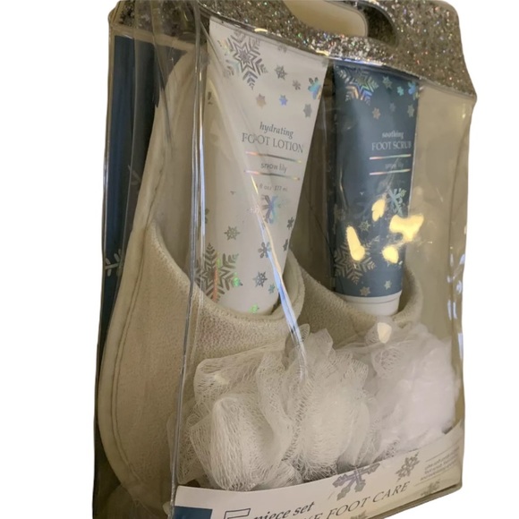 Goldessence 5-Piece Deluxe Foot Care Set w/ Slippers Snow Lily - Picture 4 of 7